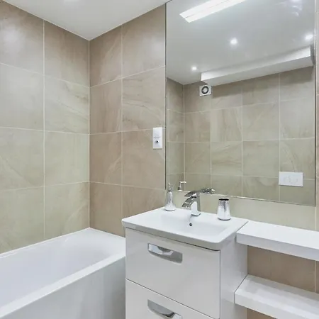 70m2 Przy Parku Zdrojowym, Plaza, Centrum. アパート