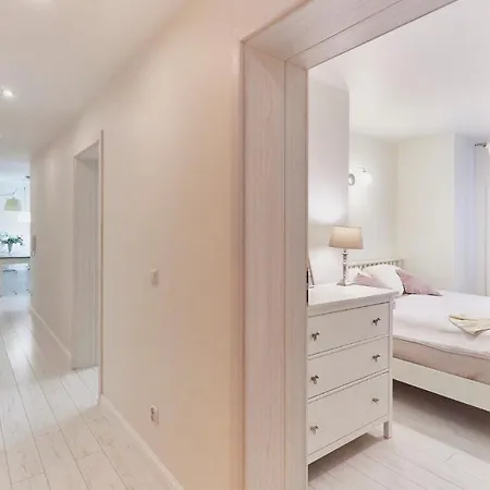Apartment 70m2 Przy Parku Zdrojowym, Plaza, Centrum.