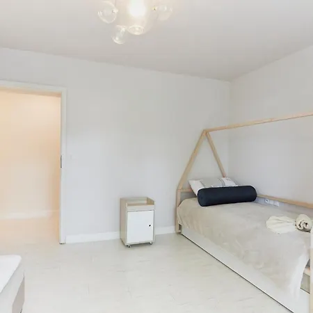 アパート 70m2 Przy Parku Zdrojowym, Plaza, Centrum. シフィノウイシチェ